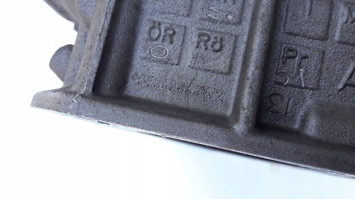 фото №15, Головка porsche cayenne 4.8 v8 9481041053r turbo