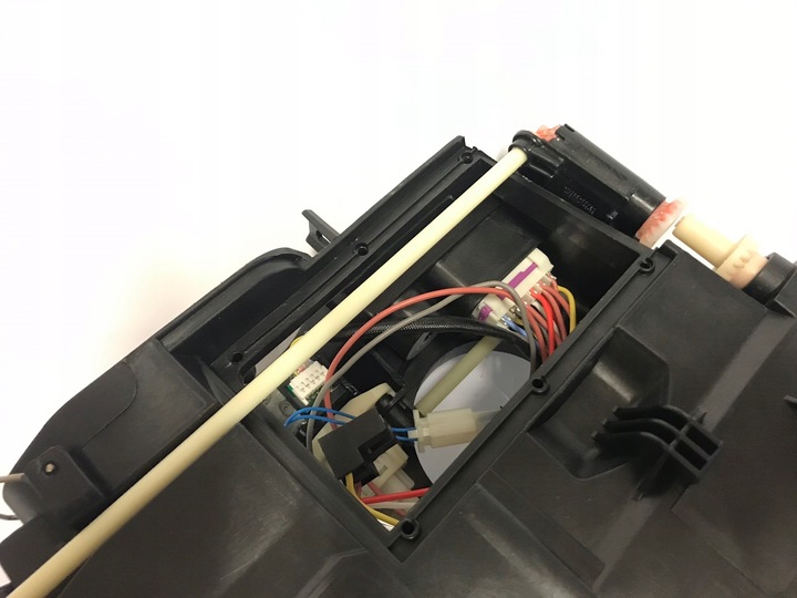 фото №4, Vw touareg 02-07 ксенон новий фара праві