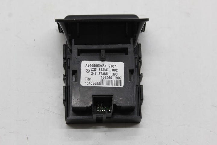 фото №2, Infiniti q30 кнопка тормоза ручного a2469050451