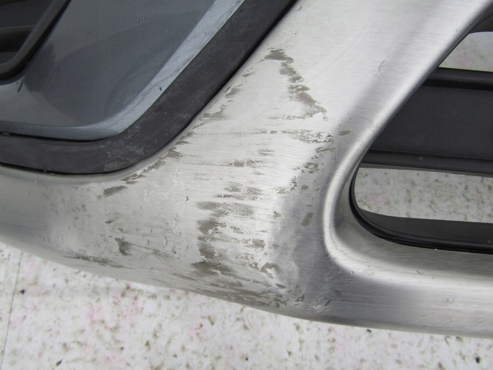 фото №10, Бампер volvo xc40 ii 17- перед планка надпись