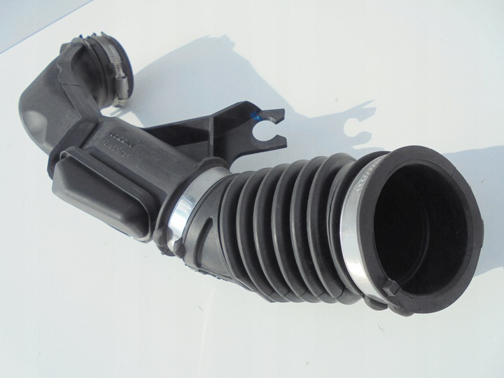 фото №12, Nissan оригинальный номер 111240ps труба впускная