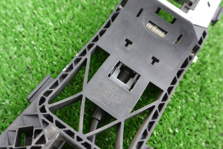 фото №16, Замок двері перед зад лівий праві vw passat b7 usa