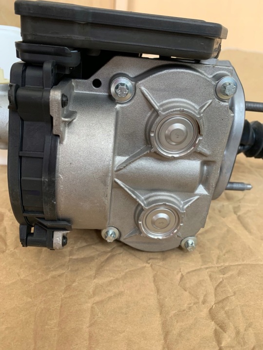 фото №5, Tesla x ibooster головний гальмівний циліндр 1060676-00-a новий