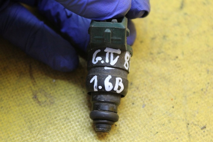 фото №6, Форсунка інжектор vw golf iv 1.6 b 037906031aa