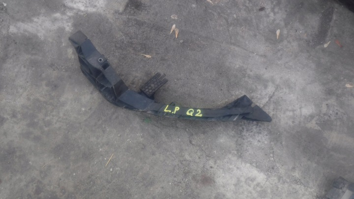 фото №1, Ковзун pod лампа лівий перед audi q2