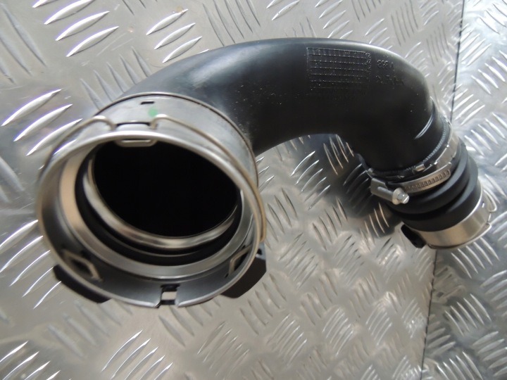 фото №4, Jaguar f-pace 2.0 2.5 труба шланг інтеркулер hk73-6f073-a