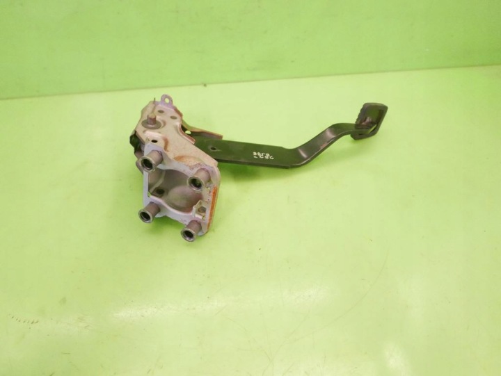 фото №4, Педаль тормоза mazda premacy i cp fl 1.8 16v 01-05