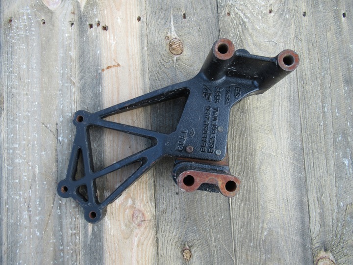 фото №1, Лапи двигателя vw sharan i 1.9 tdi 7m0199308b