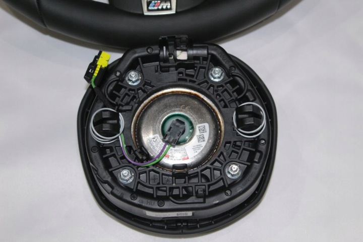 фото №8, Bmw 1 f40 m power - новенький.