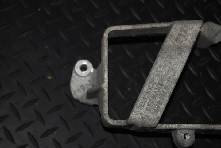 фото №7, Кріплення компресора audi a8 d3 3.0 tdi 4e0616869d