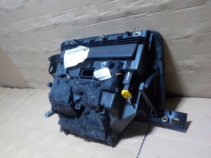 фото №6, Audi a1 бардачок пассажира 8x1857035