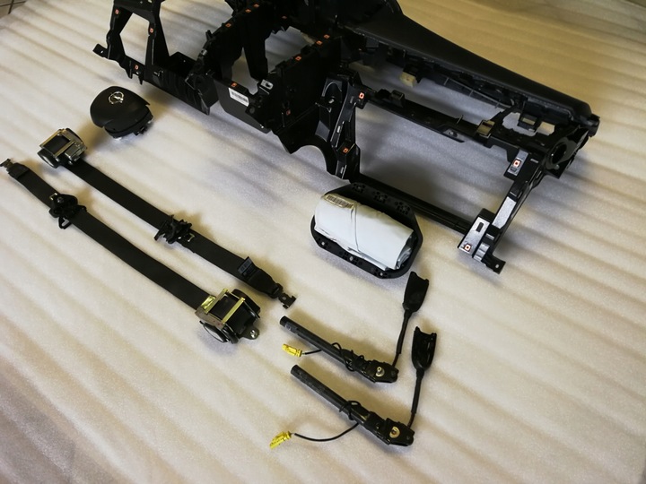 фото №3, Opel zafira c панель консоль капот подушка безпеки