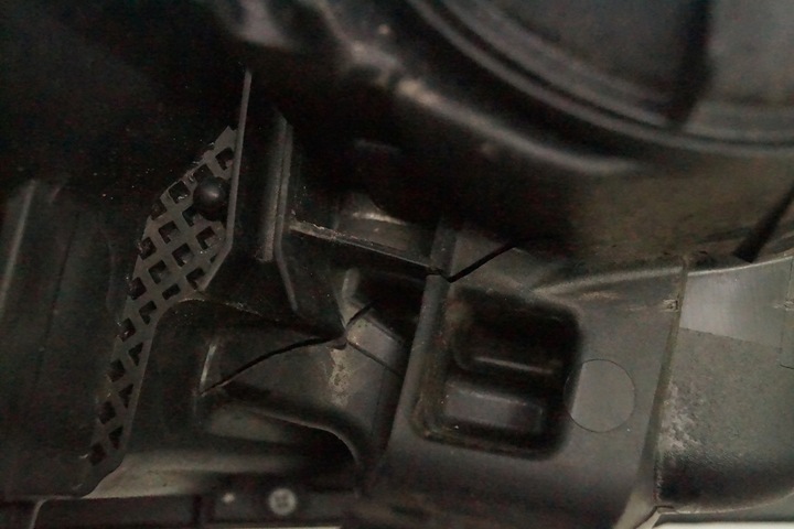 фото №7, Mitsubishi asx рестайлінг лампа перед права європа