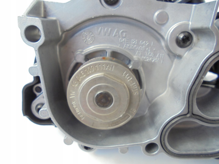 фото №7, Vw polo vi 2g водяна помпа  1.0 tsi 04e121042l 17-