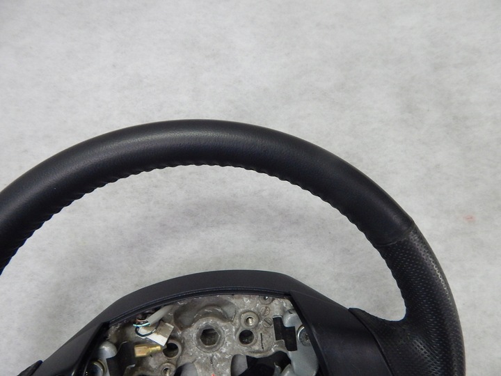 фото №5, Mazda 3 - руль кожа мульти оригинал красивая