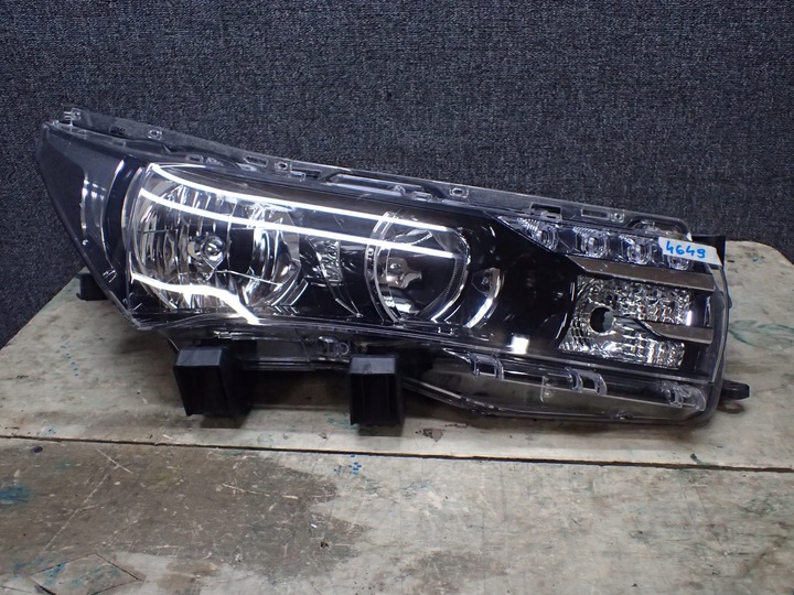 фото №1, Лампа перед права toyota corolla e16 led