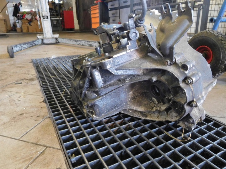 фото №5, Коробка передач коробки передач focus mk2 cmax 1.6 tdci 3m5r7002yf
