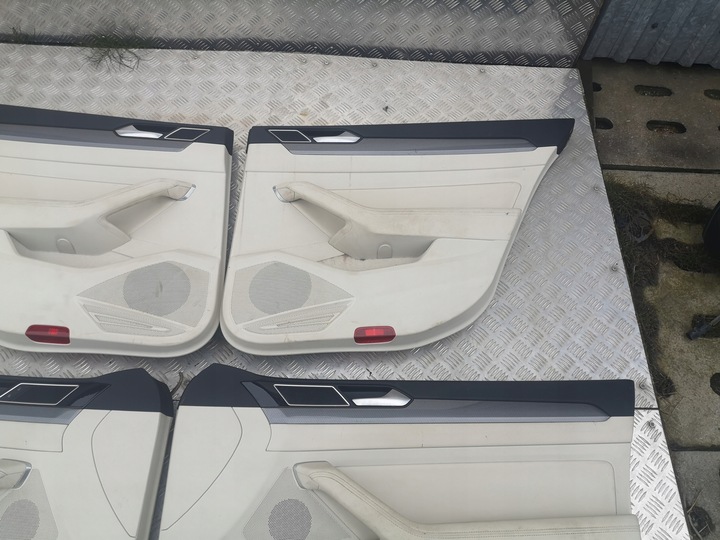 фото №7, Vw passat b8 оббивка боковина двері