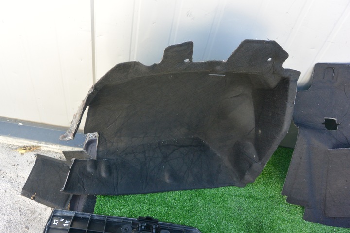 фото №12, Боковина шумоізоляція багажник mercedes w212 універсал kpl