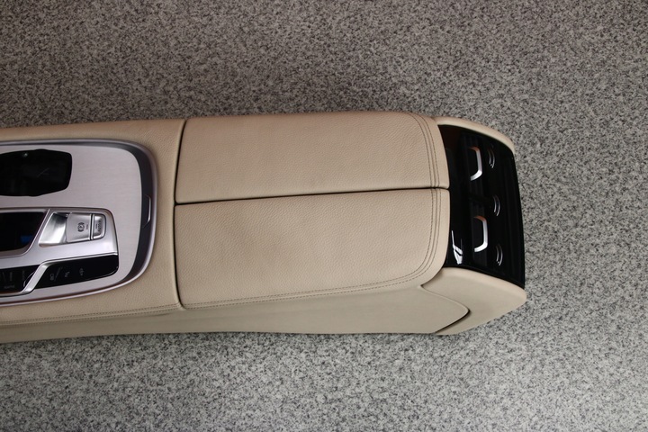 фото №6, Bmw g11 g12 - туннель подлокотник canberrabeige