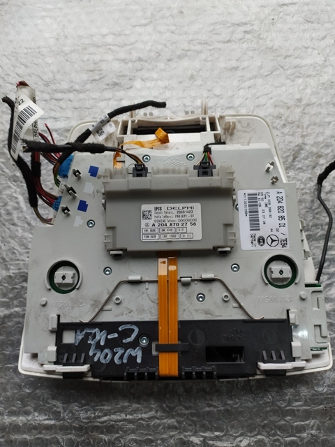 фото №3, Лампа потолок mercedes w204 c-klasa