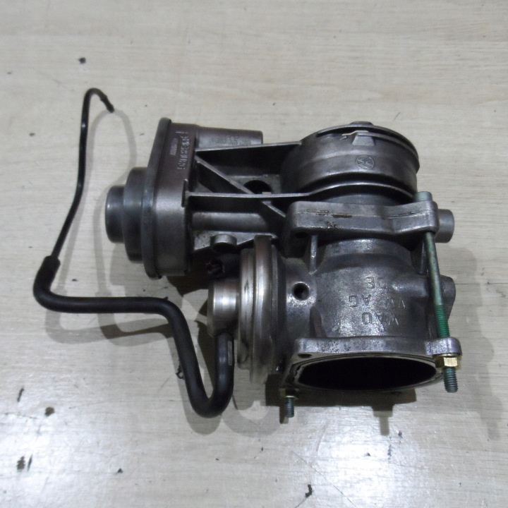 фото №11, Volkswagen oem номер 07z 128 070 g кришки керуючі, живлення повітря