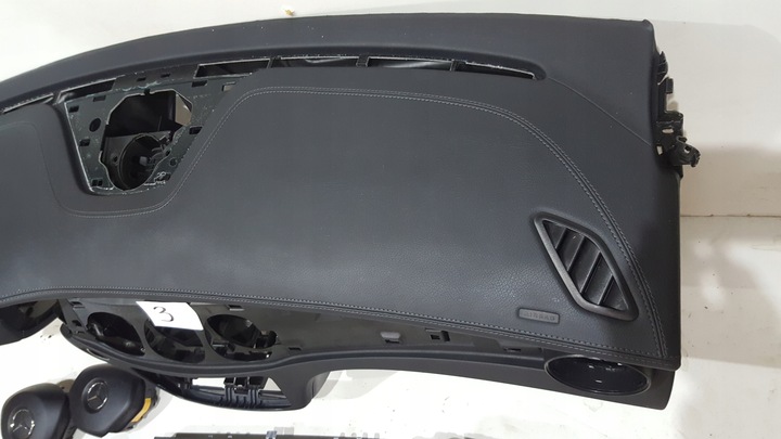 фото №5, Mercedes gla w156 панель консоль подушка безопасности подушки ремни оригинал демонтаж