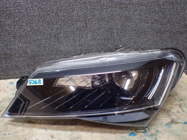 фото №1, Лампа перед левая skoda superb iii 3 ксенон led