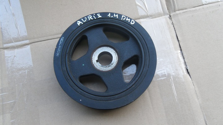 фото №1, Toyota auris i 06-12 1.4 d4d колесо пасове вала колінчастий вал