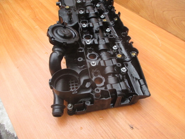 фото №10, Bmw n57 f10 5 f15 f25 f30 f70 3.0 n57 biturbo кришка клапанів 8507607 bdb