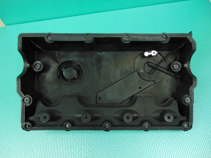 фото №5, Кришка клапанів вентиляція картера 1,9tdi sharan alhambra passat b5 038103469r оригінал!!