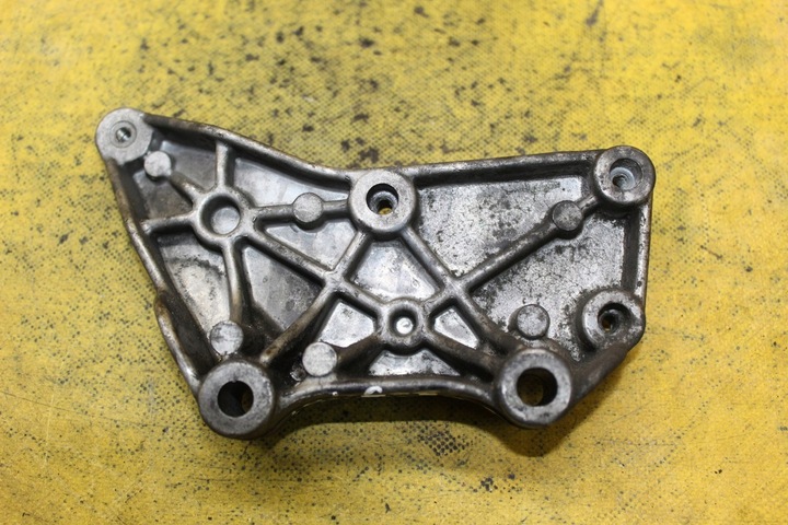 фото №3, Лапи двигателя sprinter 906 2.2 cdi a6510940039