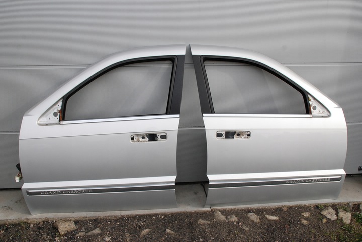 фото №1, Дверь l/p перед идеальное состояние jeep grand cherokee wk 05-10