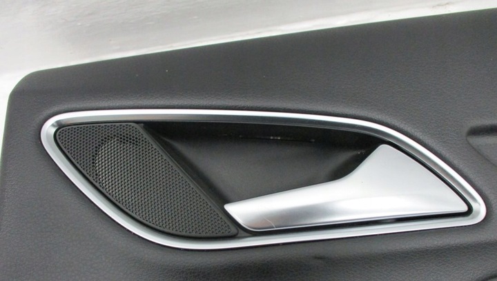 фото №7, Боковина двері правий зад задній audi q3 8u 8u0867306