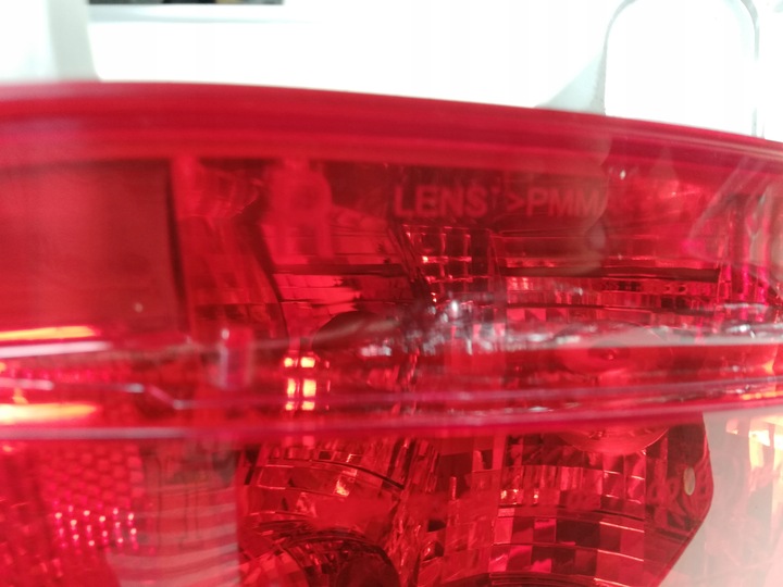 фото №10, Avensis t27 11-15 sedan отражатель лампа отражающая p