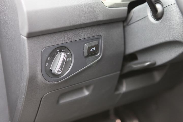 фото №8, Vs электрический крышка багажника vw tiguan 2017