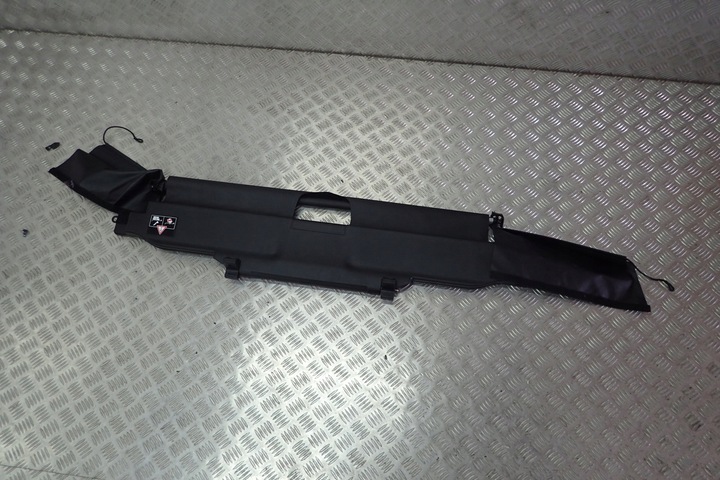 фото №1, Mercedes c w205 cabrio ролета багажника