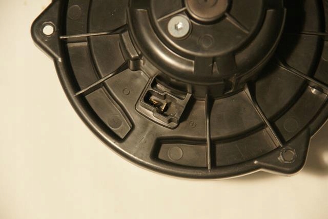 фото №8, Повітродувка вентилятор toyota avensis ii 2 t25 європа оригінал łódź