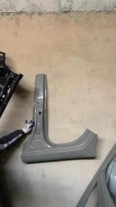 фото №1, Hyundai i10 2014- обшивка порога крыло зад левый