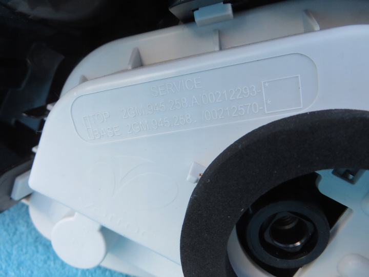 фото №14, Vw t-cross лампа задняя правая зад led 2gm945096c