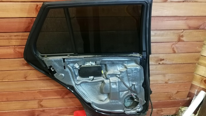 фото №7, Mercedes w203 двері задні ліві універсал 768