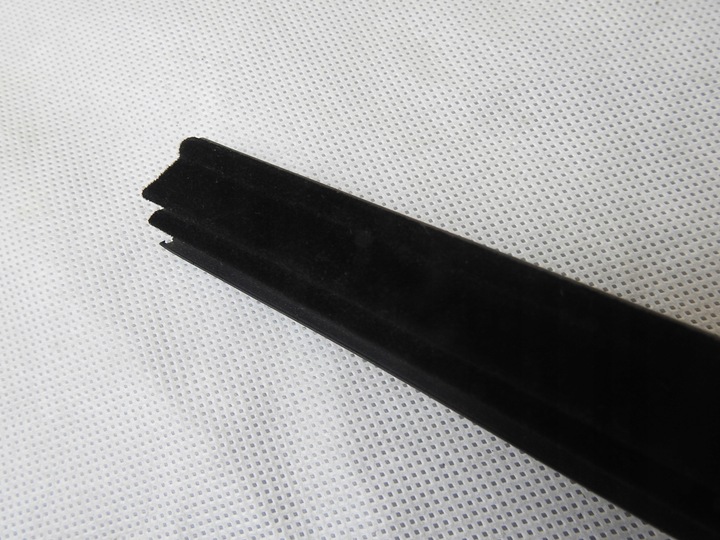 фото №7, Прокладка стёкла дверь водителя fiat idea musa