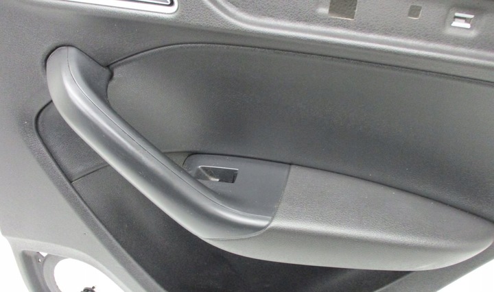 фото №6, Боковина дверь правый зад задний audi q3 8u 8u0867306