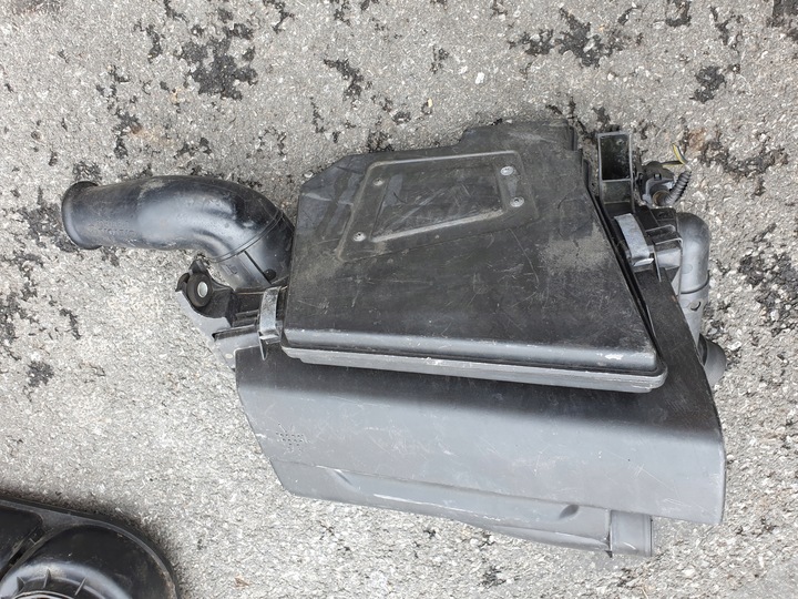 фото №7, Корпус фільтра повітря volvo s40 v40 30855927 оригінальний номер