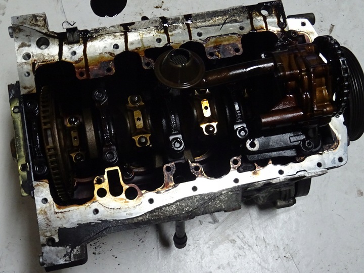 фото №6, Vw beetle двигатель 1.6 bfs стойка dół блок touran