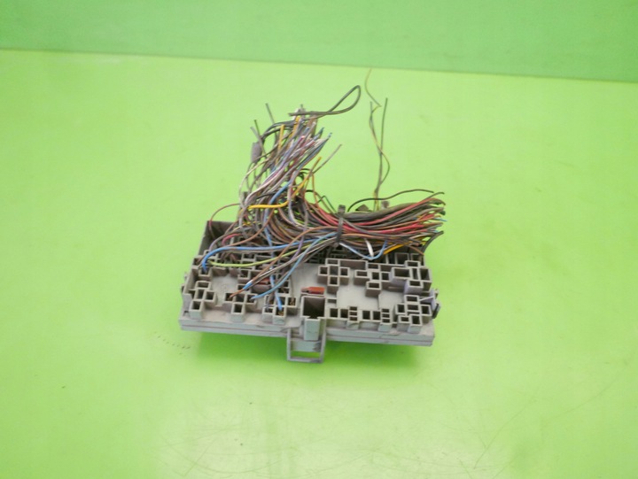 фото №8, Коробка запобіжників opel corsa b 1.2 8v 93-97