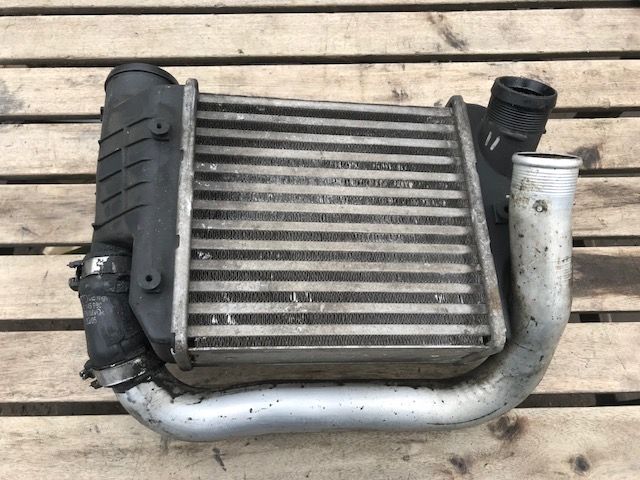 фото №1, Audi a6 c6 2004-2011r інтеркулер радіаторів 3,0tdi