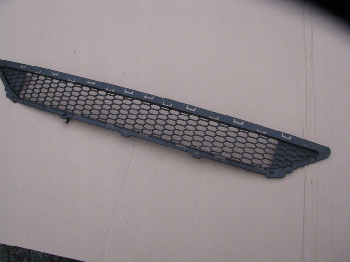 фото №1, Hyundai tucson iii решётка средняя бампера 2015r-