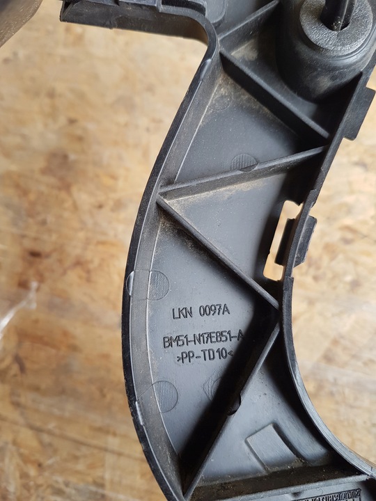 фото №8, Ford focus mk3 універсал ковзун бампера зад