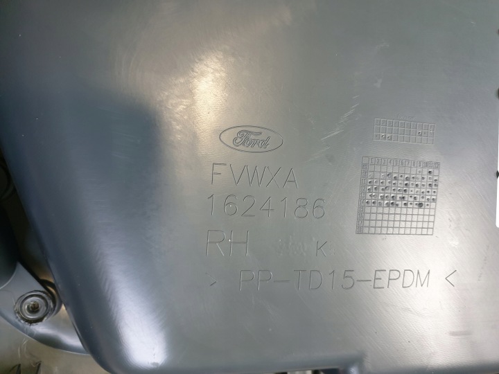 фото №10, Обшивки салону (дверні карти) двері ford grand cmax 14r.